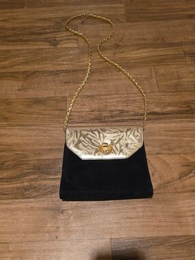 Elegant Gold and Black vintage Women's bag